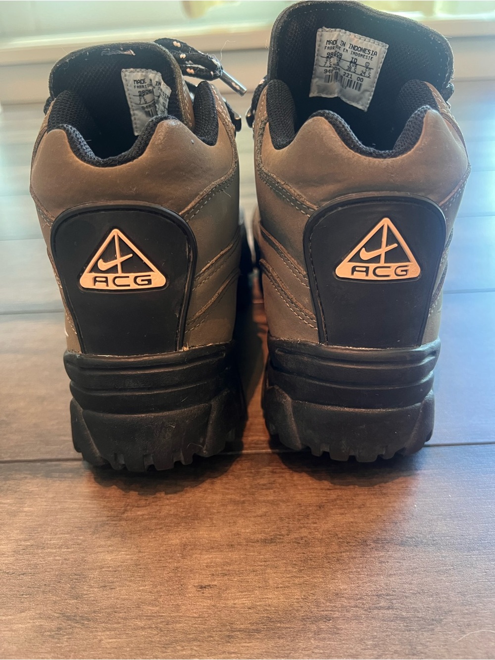 Vintage Nike ACG 90s Hiking Boots Women’s Size 7.5 Excellent Condition - Picture 3 of 7